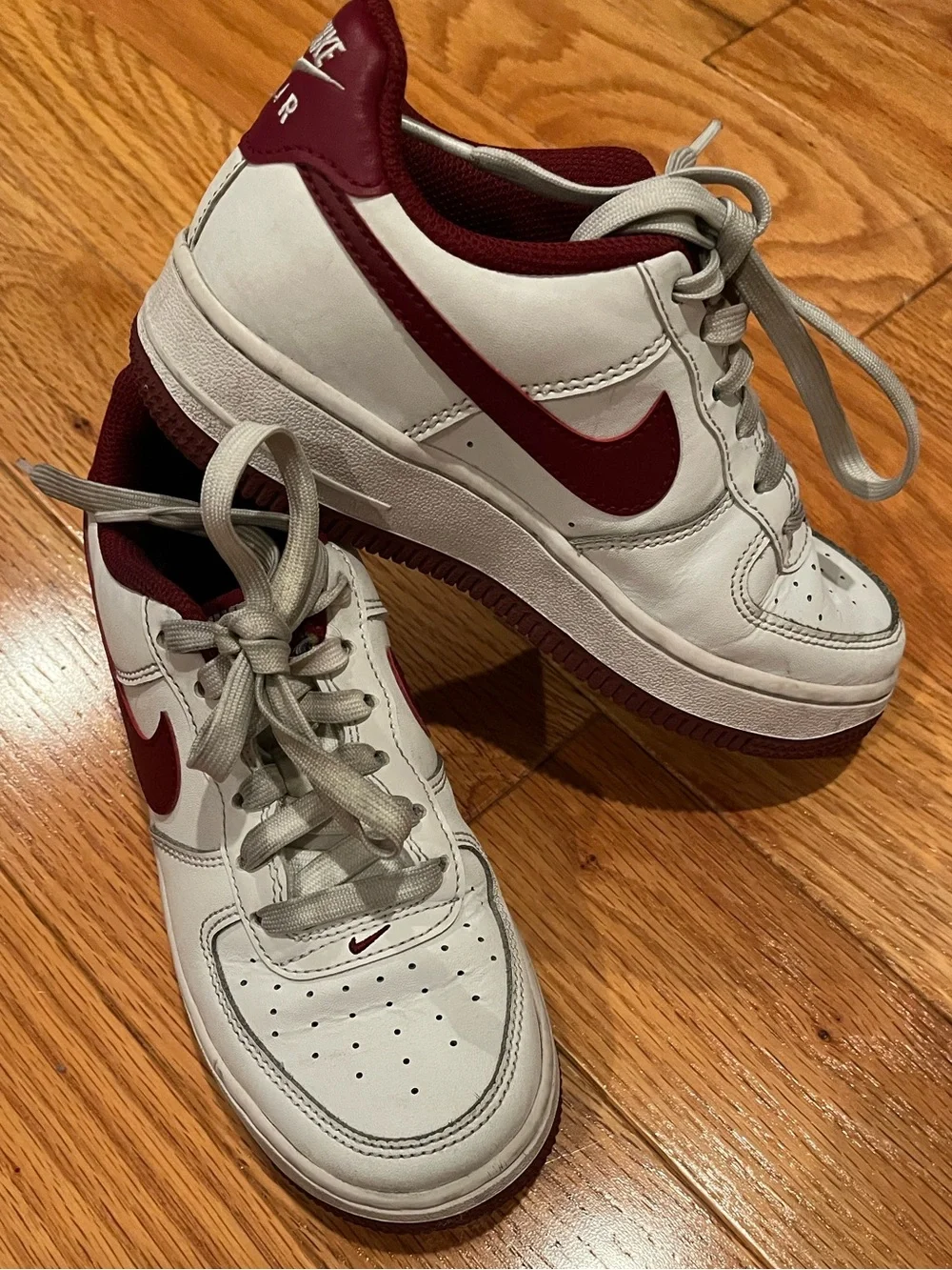 Nike youth low